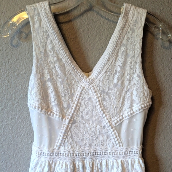 Francesca's Mi Ami White Lace Crotchet Skeeveless Mini Summer Dress Sz. S - Picture 7 of 11